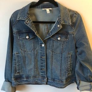 Jessica Simpson maternity denim jacket